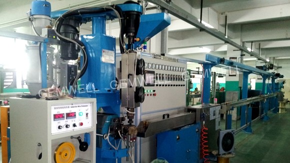 CHEMICAL FOAMING EXTRUDING MACHINE—DOUBLE LAYERS